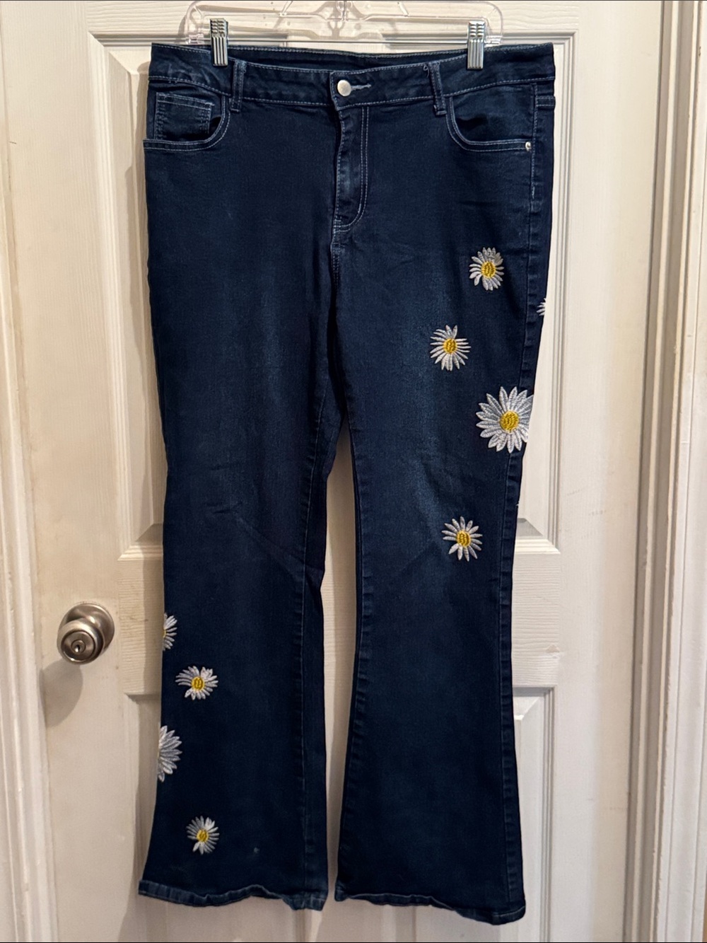 Daisy Embroidered High-Waisted Flare Jeans - XXL Stretchy Boho